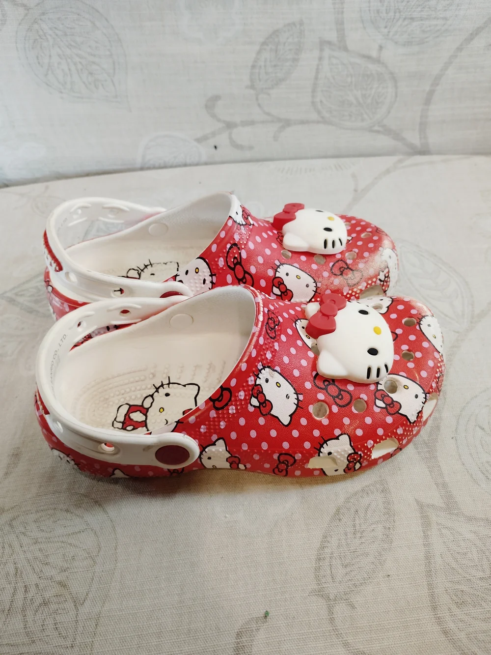 Hello Kitty Red Kids Slip-On Clogs